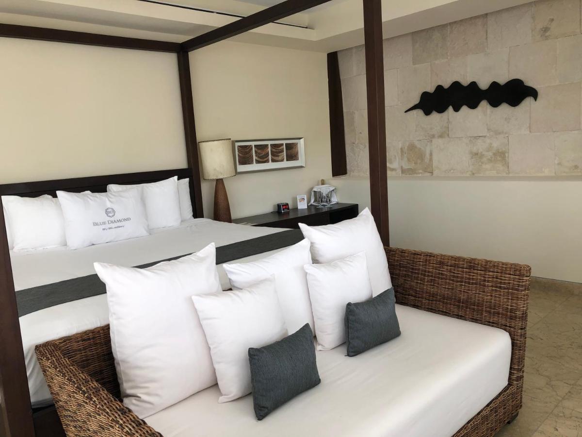 บลู ไดมอนด์ ลักชัวรี บูทิก - ออล อินคลูซีฟ สำหรับผู้ใหญ่เท่านั้น Hotel El Marlyn Azul ภายนอก รูปภาพ